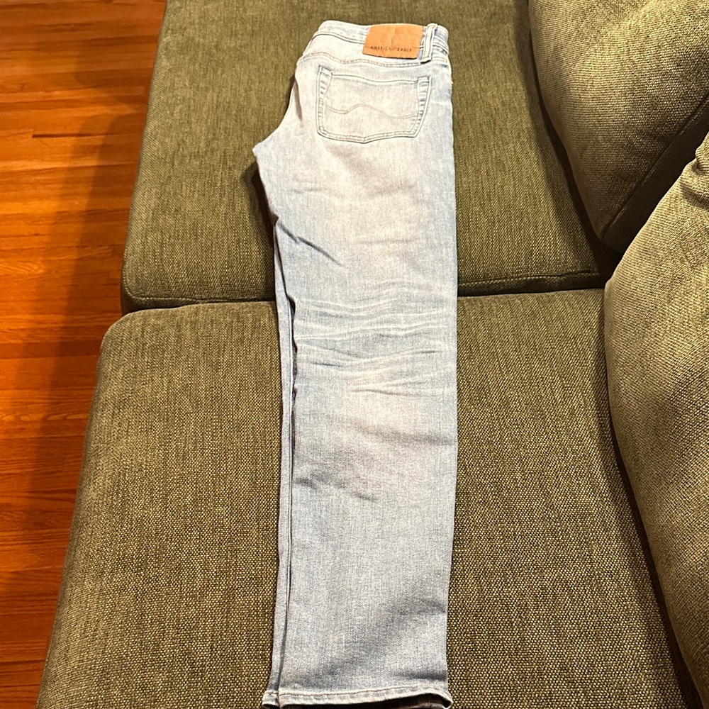 American Eagle Outfitters Light Blue Skinny Jeans